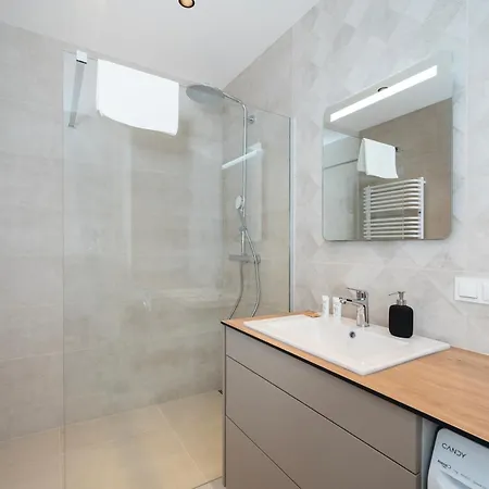 Apartment Widzewska Superior By Bookinghost Lodz