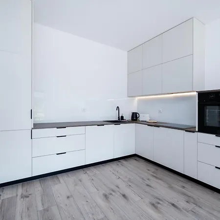 Apartment Widzewska Superior By Bookinghost