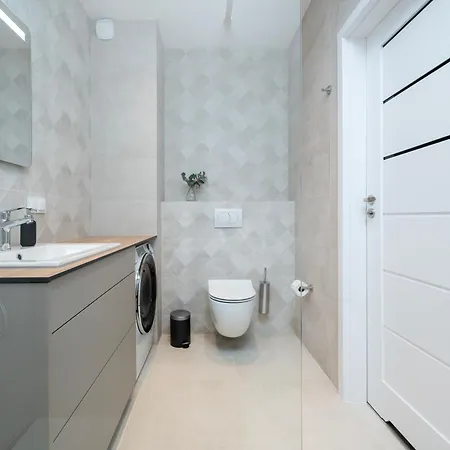 Widzewska Superior By Bookinghost Łódź