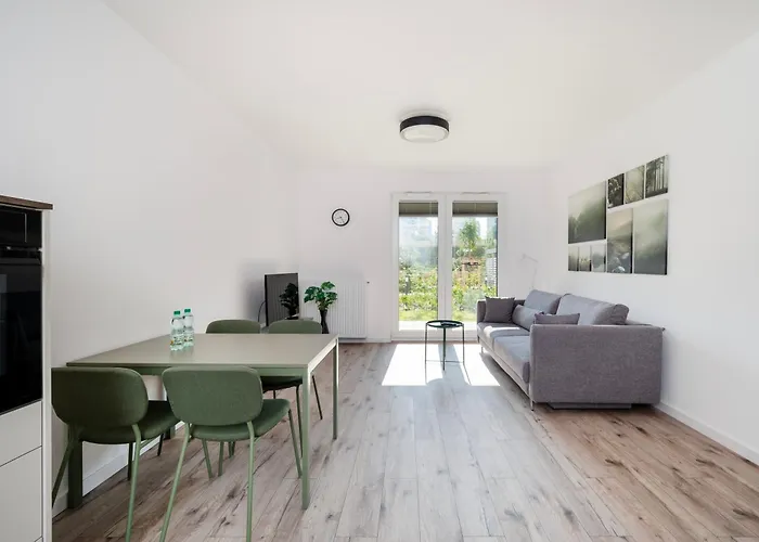 Widzewska Superior By Bookinghost Apartman *