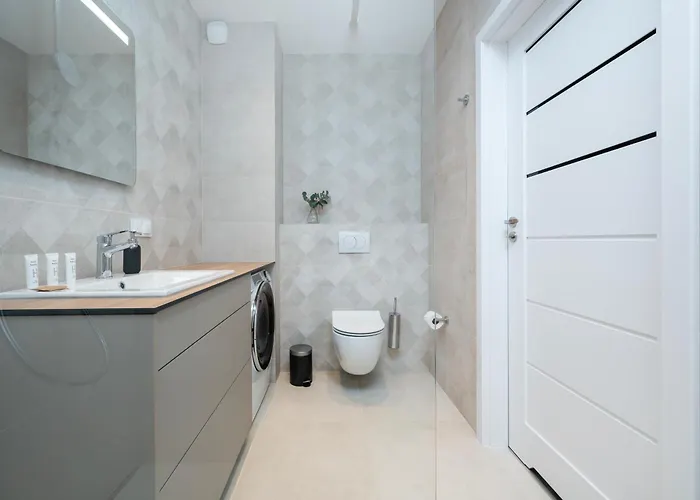 Widzewska Superior By Bookinghost Łódź