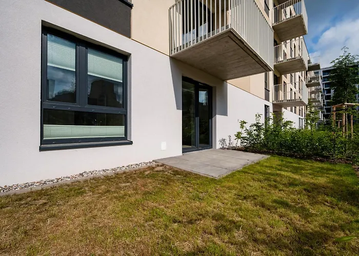 Widzewska Superior By Bookinghost